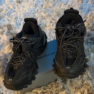 Balenciaga Black Athletic Shoes with White Accent size 43